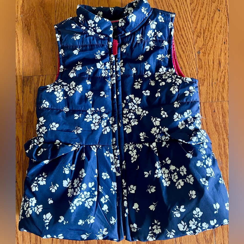 Nautica girls puffer vest in size 6X